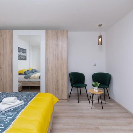 Apartment Ena Arena Pula Zewnętrze zdjęcie